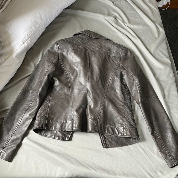 Faux leather grey jacket - Picture 2 of 2
